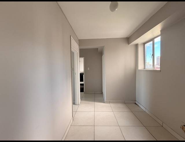 1.5 BEDROOM APARTMENT TO LET IN ESPLANADE